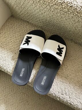 MICHAEL Michael Kors White & Black MK Logo Slide Sandals Velcro Strap